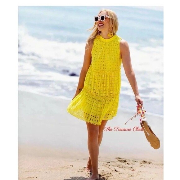 Lilly Pulitzer Indira Size L Swing Dress Lilly’s Lemon Eyelet Cotton Blend - Picture 1 of 16